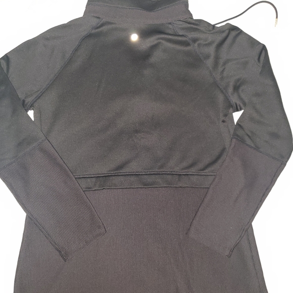 NWOT Avia Pullover Sweatshirt - Picture 2 of 3